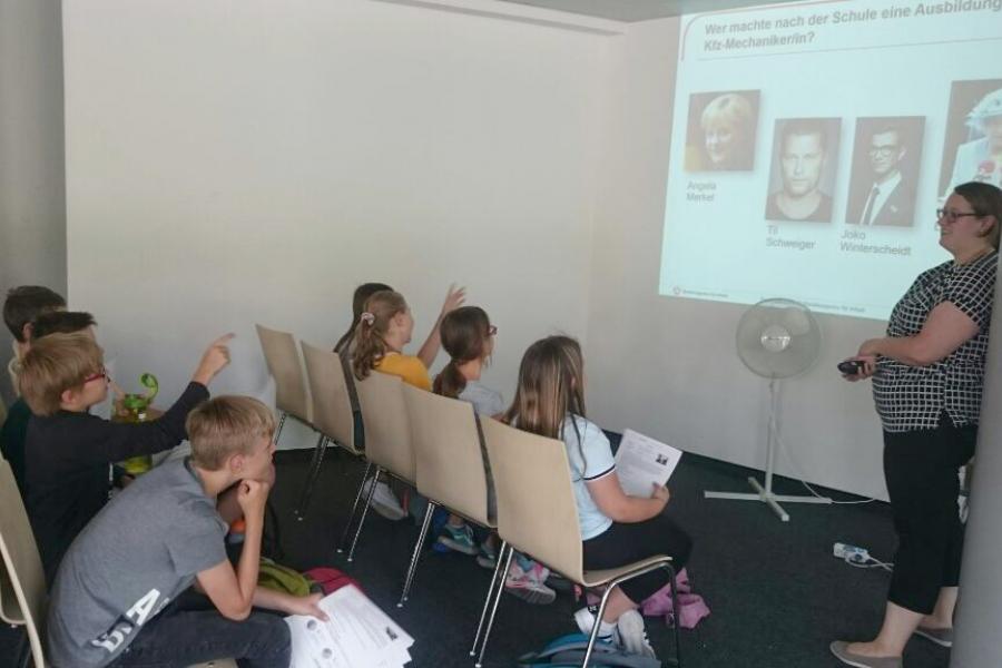 Besuch des BerufsInformationsZentrums