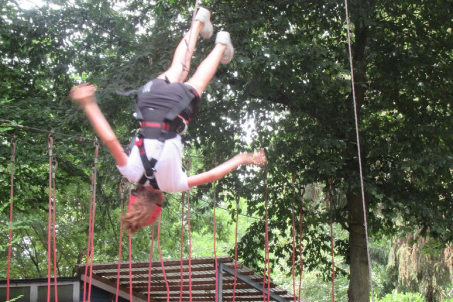 Mondsteine im Kletterpark