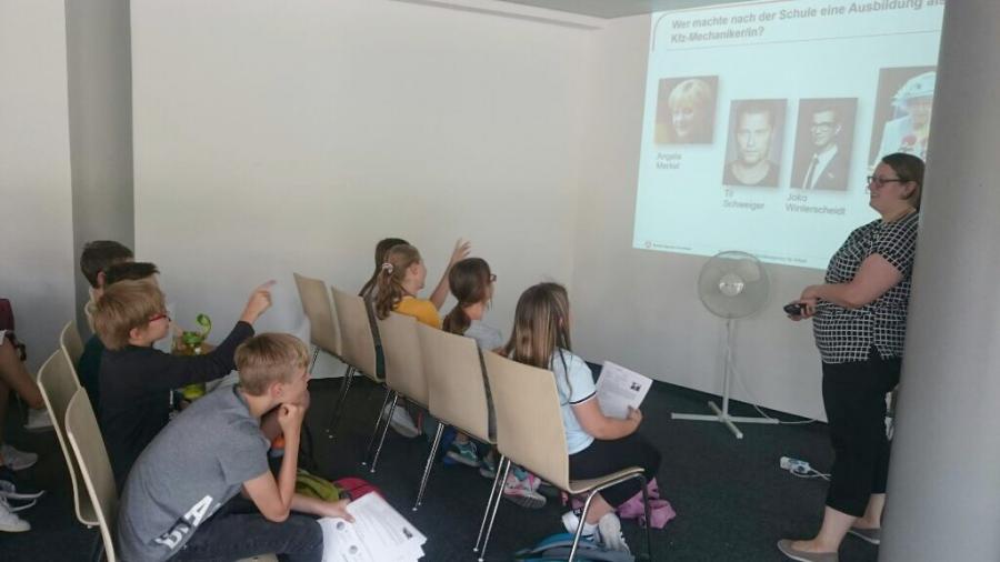 Besuch des BerufsInformationsZentrums