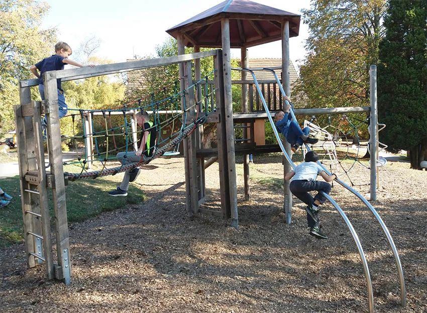 Landschulheim Mondsteine (1. Tag)